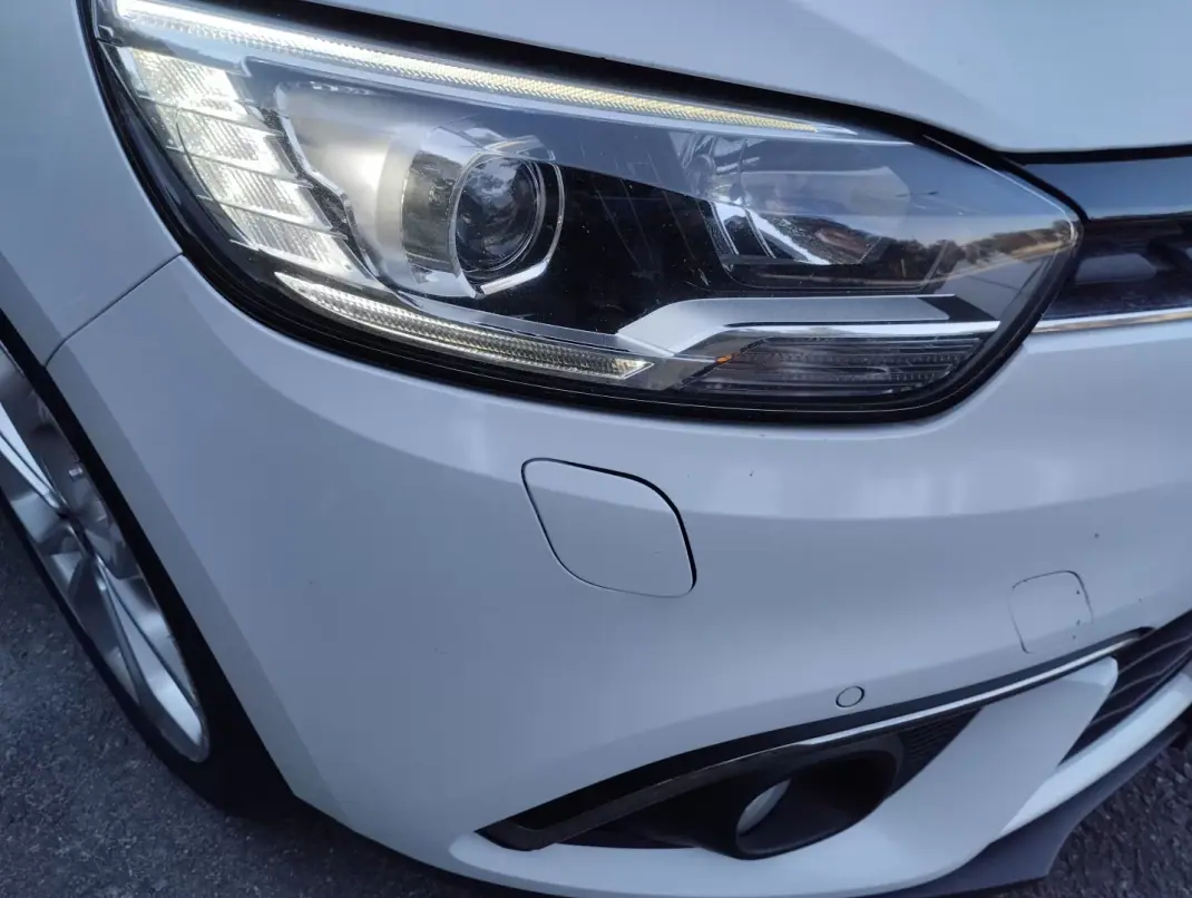 Renault Grand Scénic 2017 - 13750 EUR, 200000 km - 200000km - foto 10 de 27