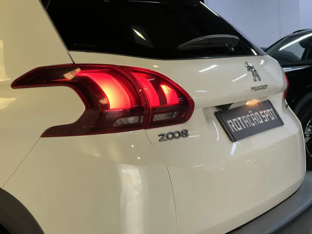 Peugeot 2008 2017 - 10990 EUR, 102000 km - AUTO.MOTO.pt - 102000km - foto 40 de 40