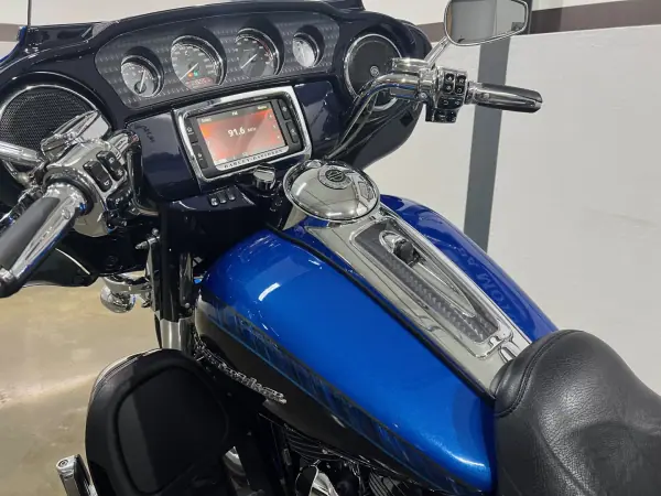 Harley-Davidson FLHTC 2014 - 20900 EUR, 39000 km - AUTO.MOTO.pt - 39000km - foto 13 de 27