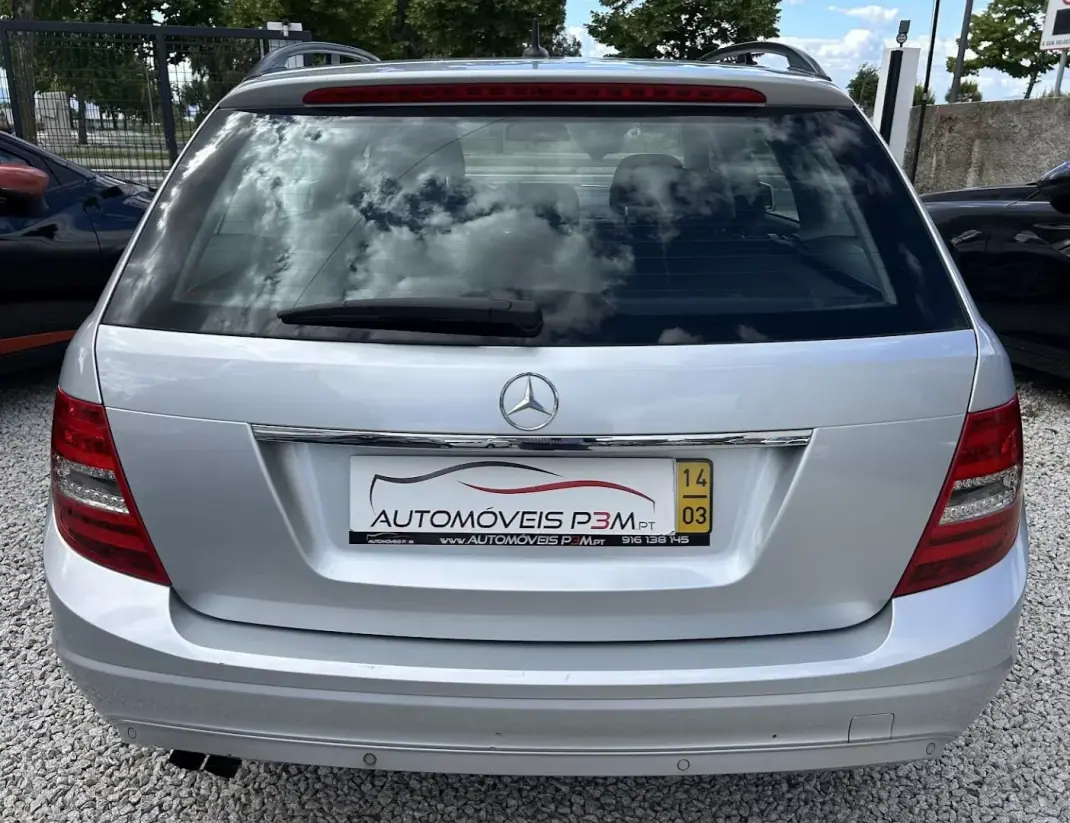 Mercedes-Benz C 180 2014 - 14500 EUR, 206850 km - AUTO.MOTO.pt - 206850km - foto 12 de 13