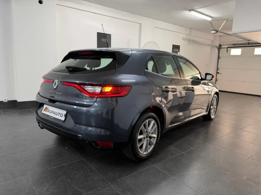 Renault Mégane 2017 - 11990 EUR, 102000 km - 102000km - foto 5 de 32