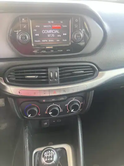 Fiat Tipo 2019 - 9900 EUR, 196000 km - AUTO.MOTO.pt - 196000km - foto 10 de 13