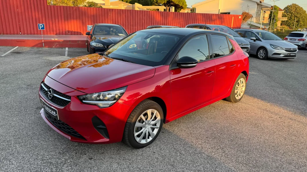 Opel Corsa-e 2021 - 16800 EUR, 47077 km - AUTO.MOTO.pt - 47077km - foto 1 de 38