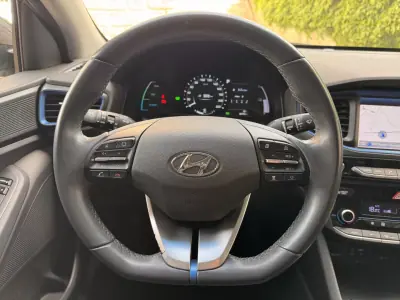 Hyundai Ioniq 2017 - 13250 EUR, 88000 km - AUTO.MOTO.pt - 88000km - foto 11 de 23