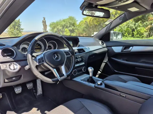 Mercedes-Benz C 220 2012 - 14900 EUR, 290081 km - AUTO.MOTO.pt - 290081km - foto 12 de 36