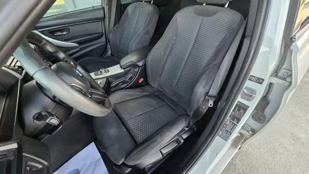 BMW 320 2015 - 17900 EUR, 321926 km - AUTO.MOTO.pt - 321926km - foto 12 de 23