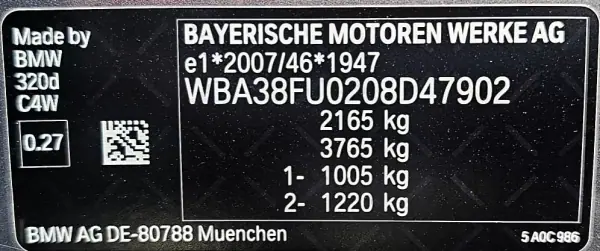BMW 320 2023 - 39500 EUR, 60000 km - AUTO.MOTO.pt - 60000km - foto 11 de 35