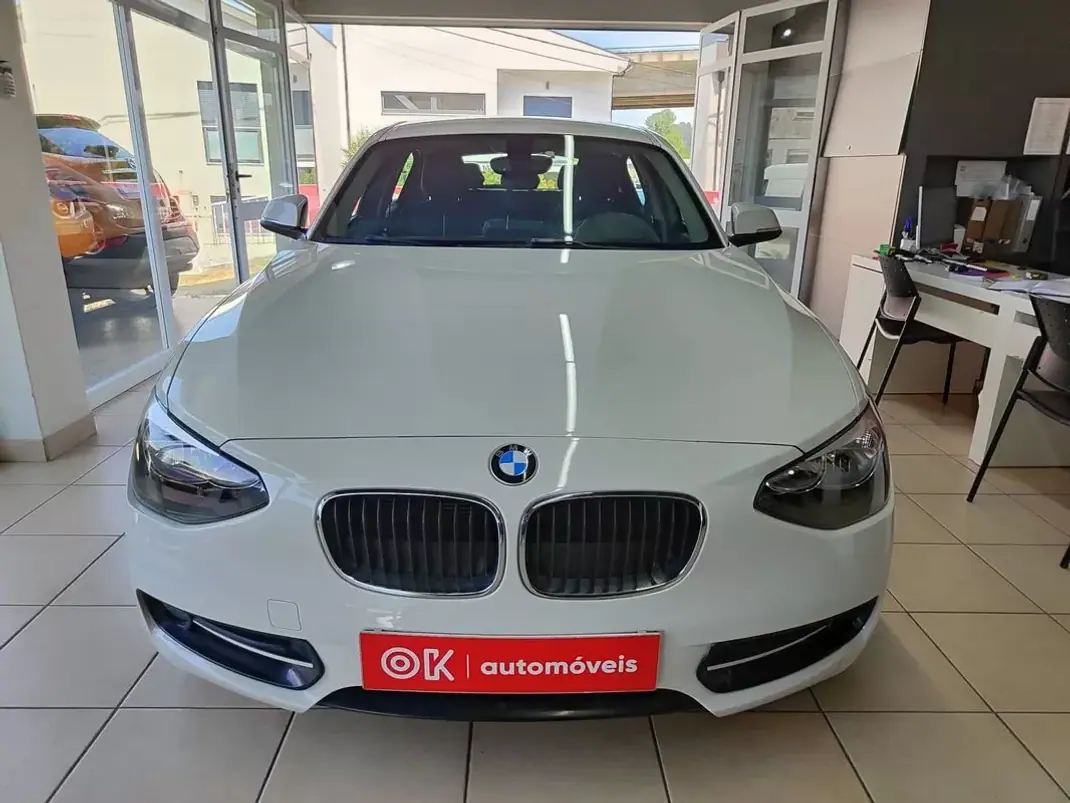 BMW 116 2013 - 10500 EUR, 215000 km - AUTO.MOTO.pt - 215000km - foto 3 de 33