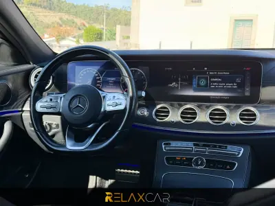 Mercedes-Benz E 300 2020 - 29500 EUR, 135000 km - AUTO.MOTO.pt - 135000km - foto 21 de 25