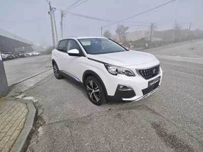 Peugeot 3008 2020 - 19900 EUR, 98000 km - AUTO.MOTO.pt - 98000km - foto 8 de 28