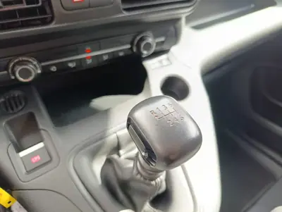 Citroën Berlingo 2022 - 13900 EUR, 77991 km - foto 6 de 9