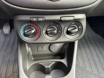 Opel CORSA VAN 1.3 CDTI 2018 - 6000 EUR, 160390 km - AUTO.MOTO.pt - 160390km - foto 7 de 9