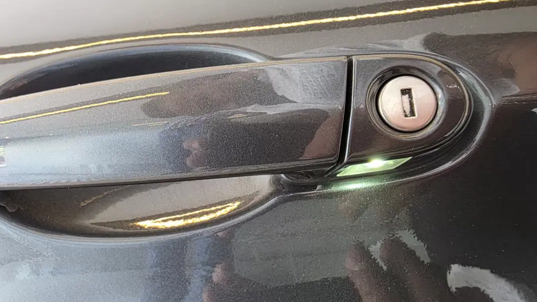 BMW 418 Gran Coupé 2015 - 16900 EUR, 272963 km - AUTO.MOTO.pt - 272963km - foto 29 de 64