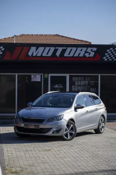 Peugeot 308 2017 - 11490 EUR, 176300 km - foto 6 de 35