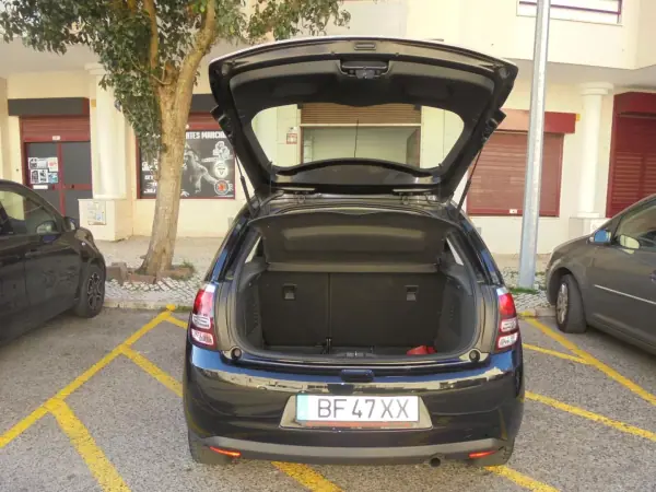 Citroën C3 2014 - 6750 EUR, 105000 km - AUTO.MOTO.pt - 105000km - foto 14 de 31