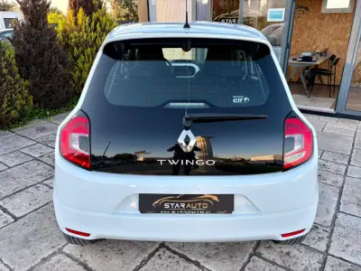 Renault Twingo 2020 - 10990 EUR, 79857 km - AUTO.MOTO.pt - 79857km - foto 4 de 12