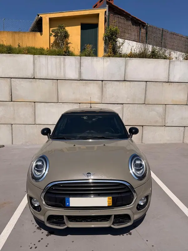 MINI One 2019 - 16499 EUR, 149000 km - AUTO.MOTO.pt - 149000km - foto 8 de 12