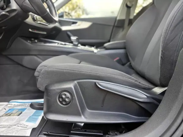 Audi A4 Avant 2019 - 23990 EUR, 79500 km - 79500km - foto 26 de 46