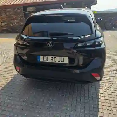 Peugeot 308 SW 2024 - 20000 EUR, 18000 km - AUTO.MOTO.pt - 18000km - foto 4 de 7