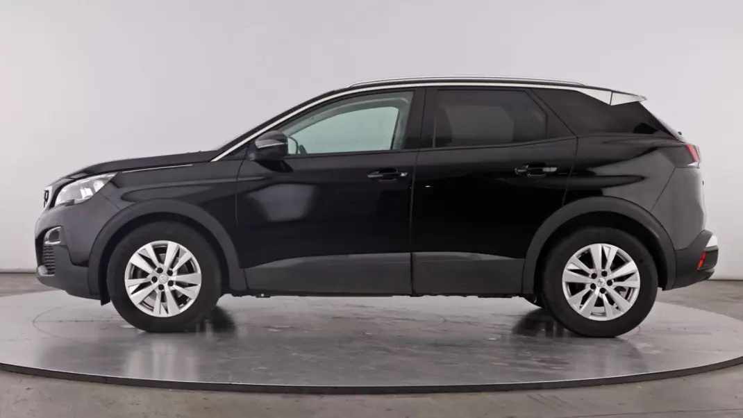 Peugeot 3008 2018 - 15500 EUR, 98159 km - 98159km - foto 2 de 8