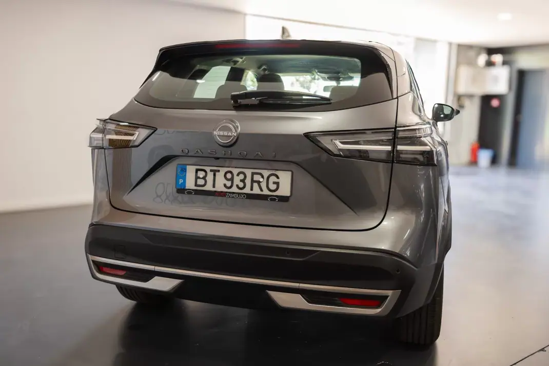 Nissan Qashqai 2025 - 27000 EUR, 21470 km - AUTO.MOTO.pt - 21470km - foto 3 de 13
