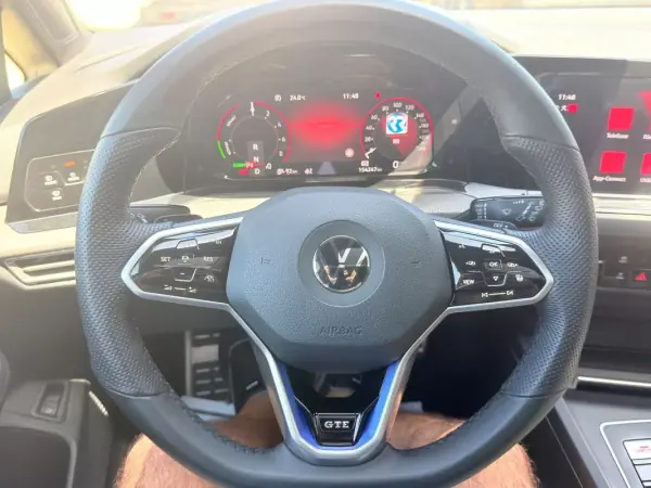 Volkswagen Golf 2021 - 21600 EUR, 154247 km - AUTO.MOTO.pt - 154247km - foto 18 de 29