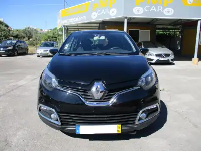 Renault Captur 2013 - 11500 EUR, 147000 km - AUTO.MOTO.pt - 147000km - foto 2 de 12