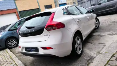 Volvo V40 2013 - 10900 EUR, 190000 km - AUTO.MOTO.pt - 190000km - foto 19 de 22