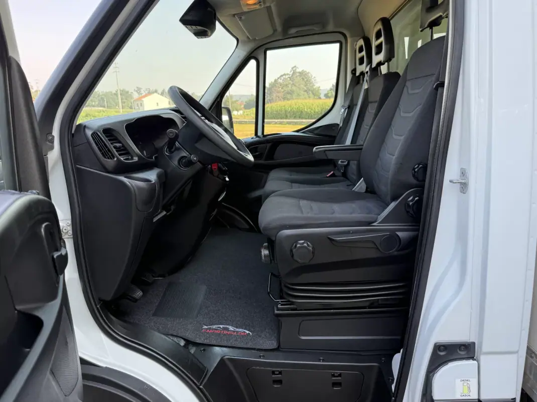 Iveco Daily 2019 - 28990 EUR, 175000 km - 175000km - foto 12 de 27