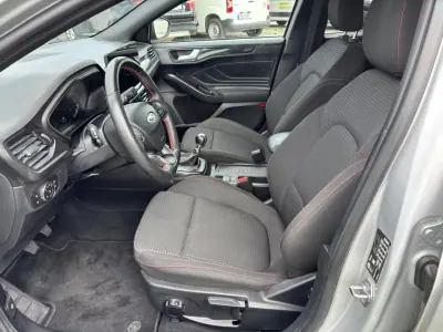 Ford Focus 2024 - 23490 EUR, 35103 km - AUTO.MOTO.pt - 35103km - foto 9 de 14