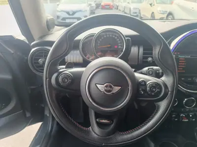 MINI Cooper S 2016 - 16000 EUR, 232000 km - AUTO.MOTO.pt - 232000km - foto 26 de 46