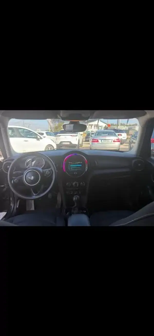 MINI 5 Portas 2018 - 13900 EUR, 185247 km - AUTO.MOTO.pt - 185247km - foto 9 de 13