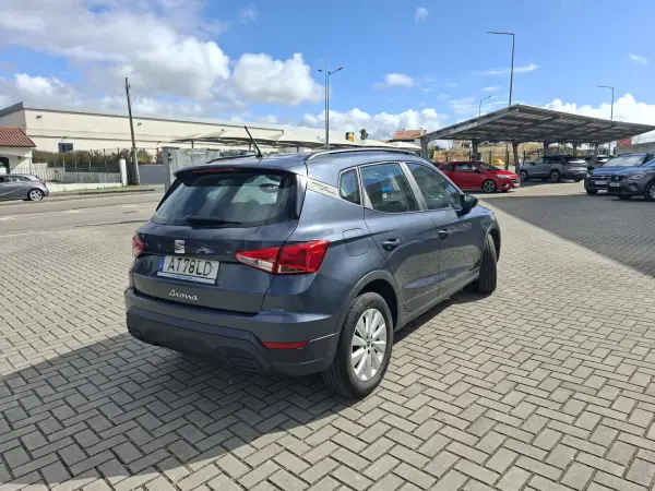 SEAT Arona 2022 - 15750 EUR, 47500 km - AUTO.MOTO.pt - 47500km - foto 6 de 28