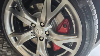 Nissan 370 Z 2010 - 39900 EUR, 111567 km - AUTO.MOTO.pt - 111567km - foto 35 de 62