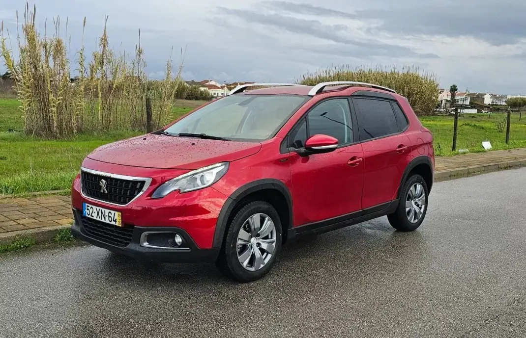 Peugeot 2008 2019 - 9990 EUR, 184000 km - AUTO.MOTO.pt - 184000km - foto 1 de 16