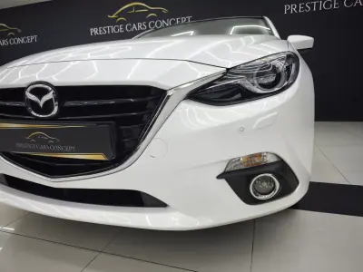 Mazda 3 2016 - 12450 EUR, 207205 km - AUTO.MOTO.pt - 207205km - foto 10 de 40