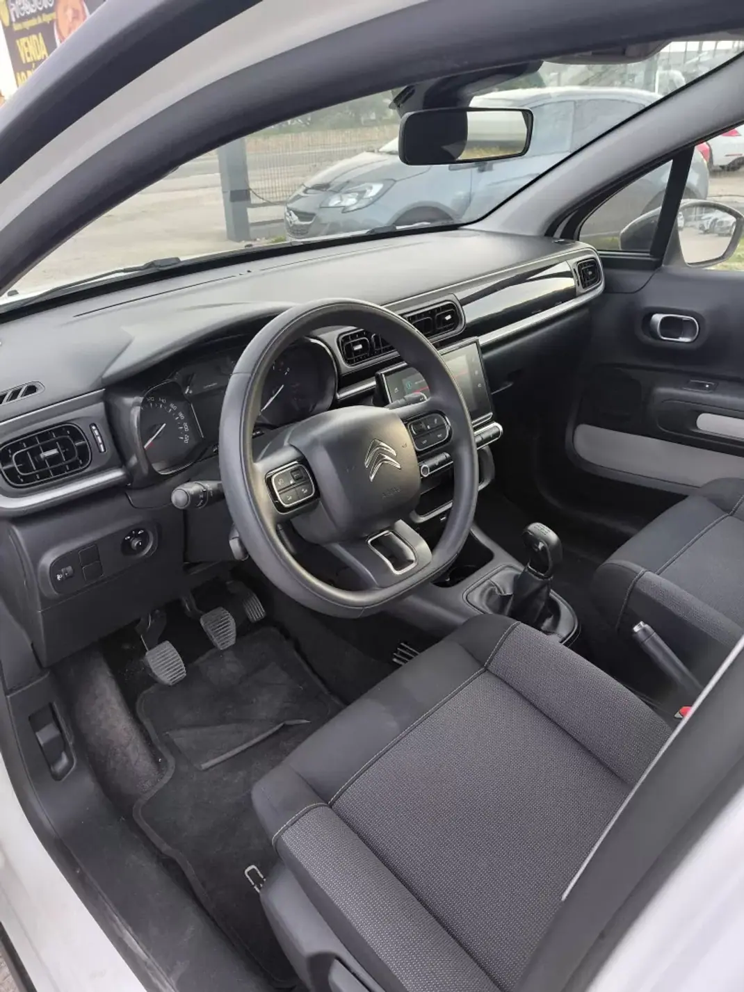 Citroën C3 2022 - 13900 EUR, 52000 km - AUTO.MOTO.pt - 52000km - foto 3 de 3