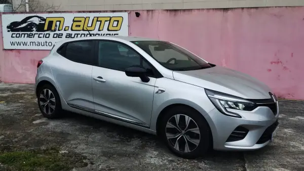 Renault Clio 2021 - 13999 EUR, 129999 km - AUTO.MOTO.pt - 129999km - foto 3 de 39
