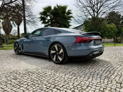 Audi e-tron GT 2022 - 57790 EUR, 82950 km - AUTO.MOTO.pt - 82950km - foto 25 de 55