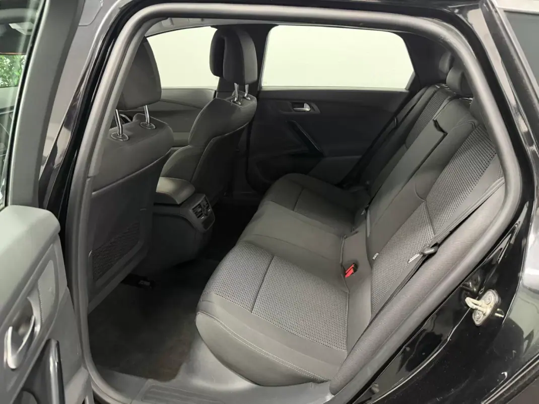 Peugeot 508 SW 2017 - 10990 EUR, 112000 km - AUTO.MOTO.pt - 112000km - foto 14 de 20