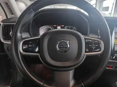 Volvo V90 2017 - 23500 EUR, 131000 km - AUTO.MOTO.pt - 131000km - foto 25 de 39