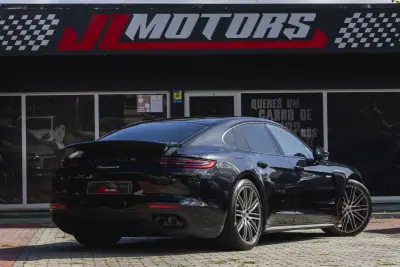 Porsche Panamera 2019 - 61900 EUR, 108300 km - 108300km - foto 35 de 46
