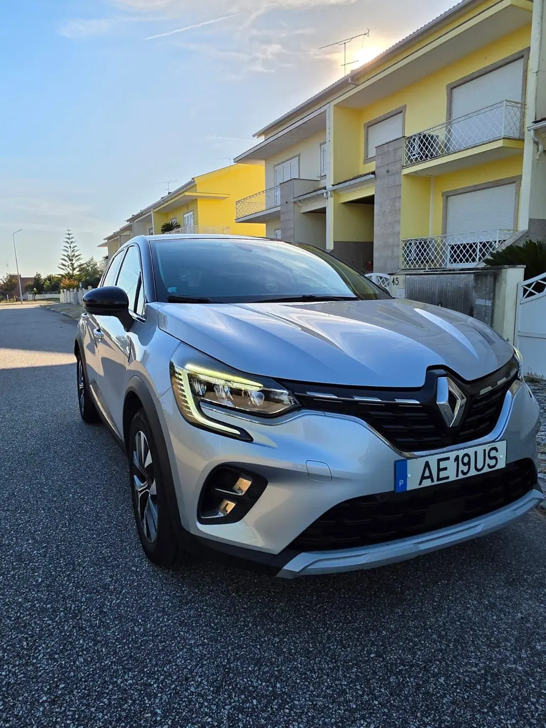 Renault Captur 2021 - 14500 EUR, 138000 km - 138000km - foto 7 de 10