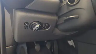 MINI One 2014 - 10900 EUR, 209521 km - AUTO.MOTO.pt - 209521km - foto 34 de 48