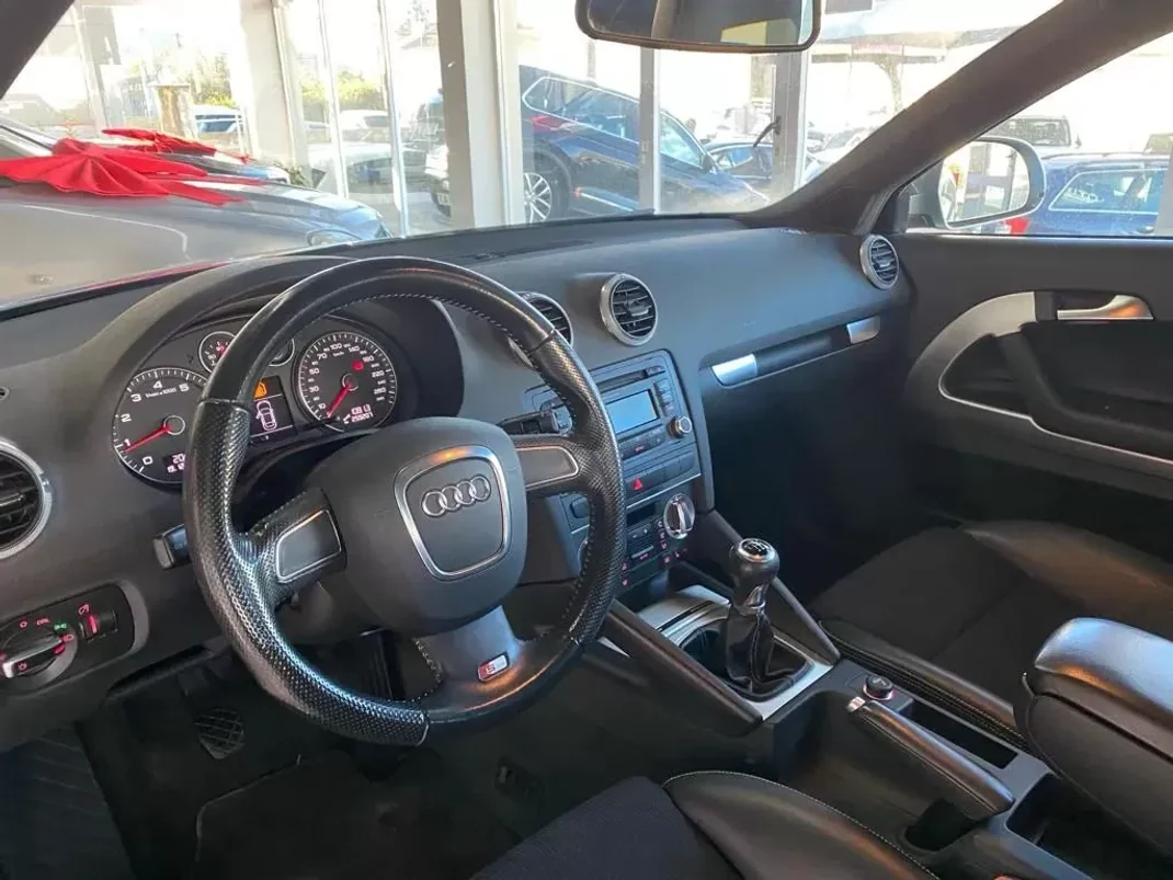 Audi A3 2010 - 12490 EUR, 259207 km - AUTO.MOTO.pt - 259207km - foto 11 de 33