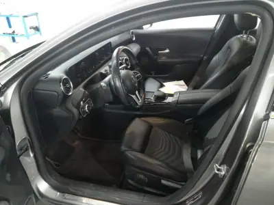 Mercedes-Benz A 250 2021 - 23700 EUR, 96021 km - AUTO.MOTO.pt - 96021km - foto 8 de 9