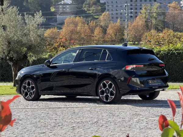 Opel Astra 2022 - 22990 EUR, 77000 km - AUTO.MOTO.pt - 77000km - foto 2 de 27