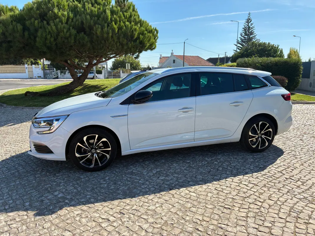 Renault Mégane Sport Tourer 2019 - 9500 EUR, 239123 km - 239123km - foto 5 de 15