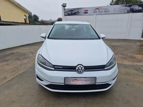 Volkswagen Golf 2019 - 18999 EUR, 139668 km - AUTO.MOTO.pt - 139668km - foto 3 de 30