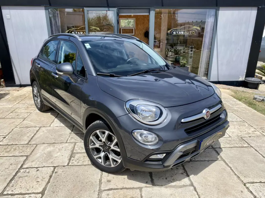 Fiat 500X 2017 - 15990 EUR, 75000 km - AUTO.MOTO.pt - 75000km - foto 1 de 16